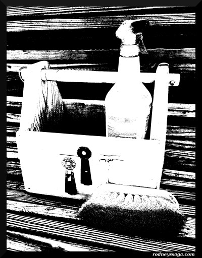 brush box b&w