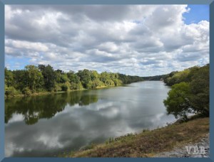 Reddit Type Box At A Bend In The River, Photography – Virtual Brush Box
